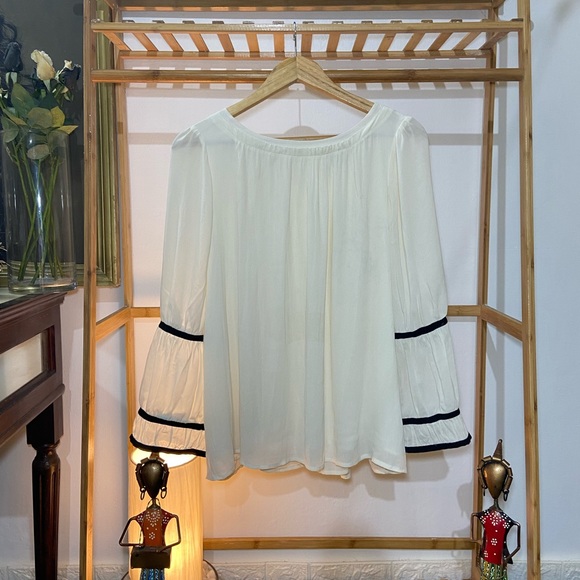 Ann Taylor Tops - Ann Taylor Tops. Size- M